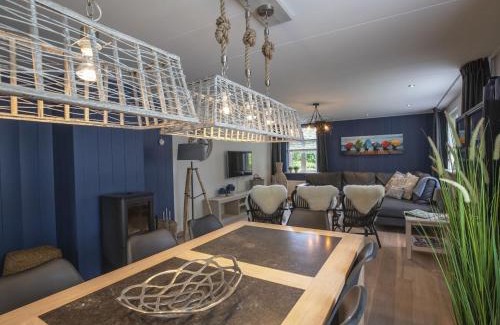 Sint Maartensvlotbrug House | Farmhouse in North Holland near Beaches
