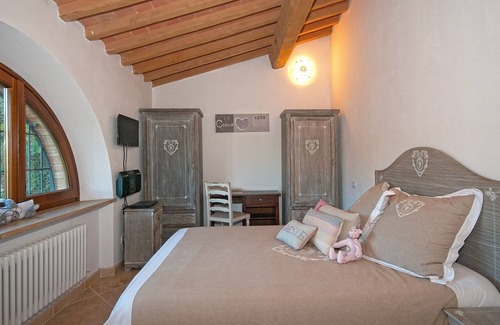 Volterra Other | Farmhouse Immersed in the woodland
