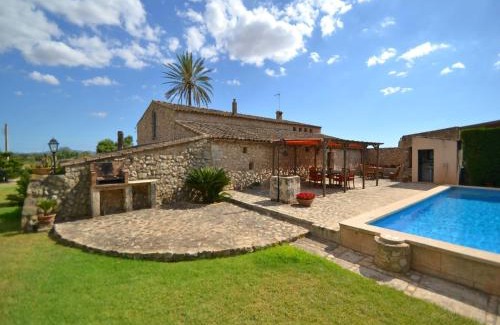 Vilafranca de Bonany House | Farmhouse in Mallorca with Pool & Views