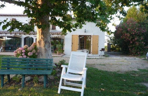 Beaucaire House | Farmhouse in the Camargue countryside with park