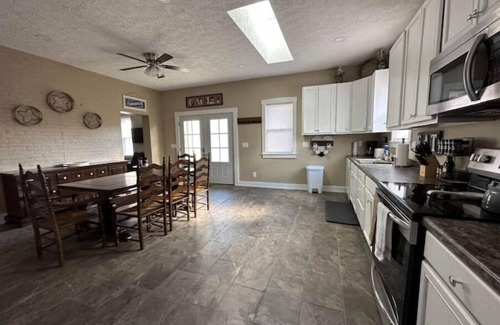 Dayton House | Farmhouse in the City