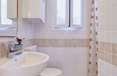 Nocchi House | Farmhouse La Gianna - House in the hills - Beach club in Viareggio included