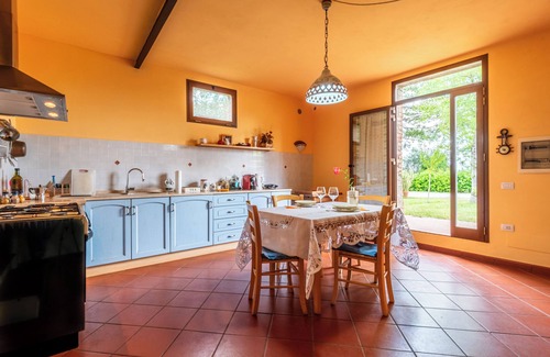 San Gimignano Other | Farmhouse "Le Volpaie - Appartamento Maria" with Private Garden, Whirlpool & Wi-Fi