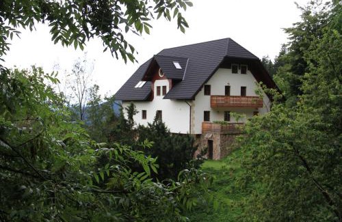 Luce House | Farmstay Hiša Pečovnik