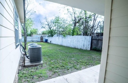 Near East Side House | Fascinating 1BR/1 BA Near Festive DT and Riverwalk