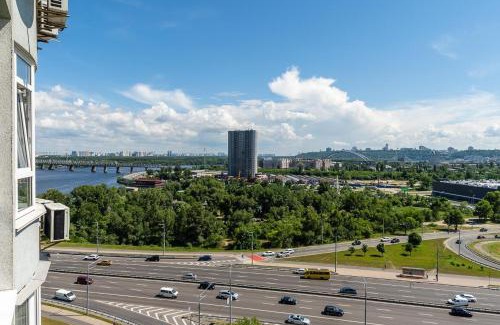 Obolon' Apartment | Fashionable panoramic apartments Dnieper. Obolon