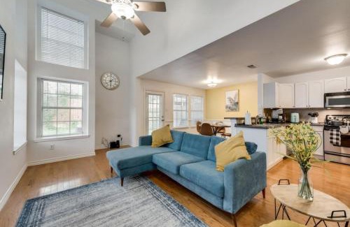 Euless House | Fast Wifi 7 Miles to DFW