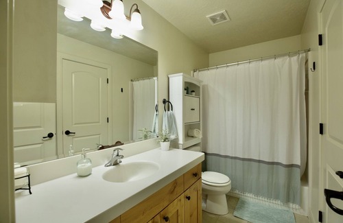 Pleasant View Apartment | Fast Wifi,pets,private Entrance,3 Mins to BYU