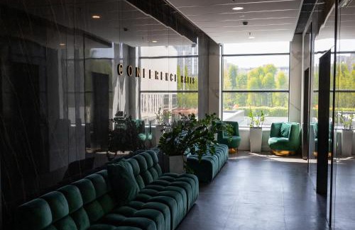Holosiivskyj Hotel | Favor Park Hotel