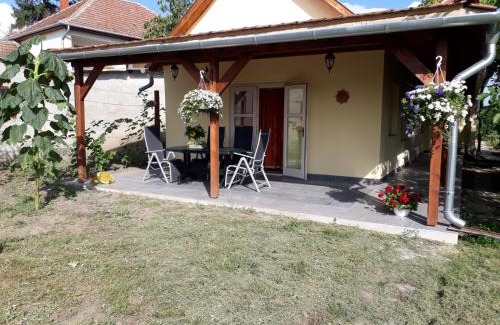 Poroszlo House | Favorite Vendégház