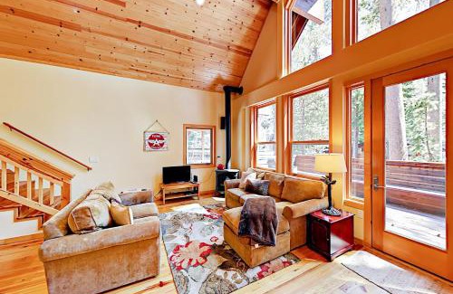 Donner Lake Woods House | Fawn Haven