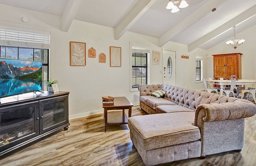 Spring Branch House | Fawn River I 3/2 close to Canyon Lake!