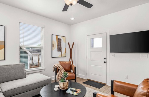 Fayetteville Villa | FayetteVilla - Near the University and Centennial Park