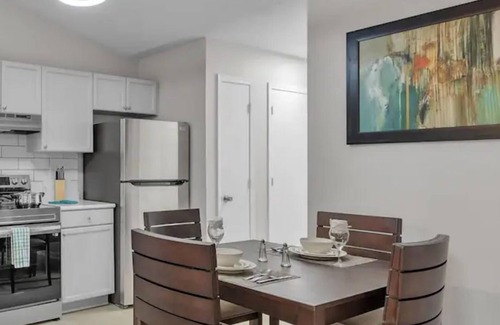 Westover Apartment | Fayetteville Oasis I Modern & Comfy I Pool (cb)