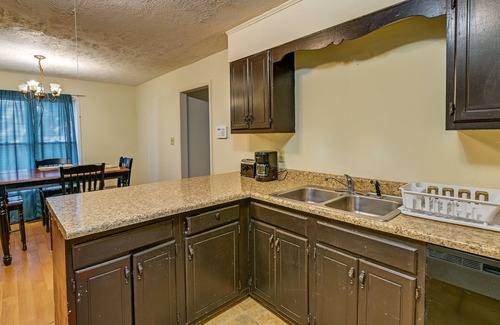 Westover House | Fayetteville Vacation Rental w/Yard!