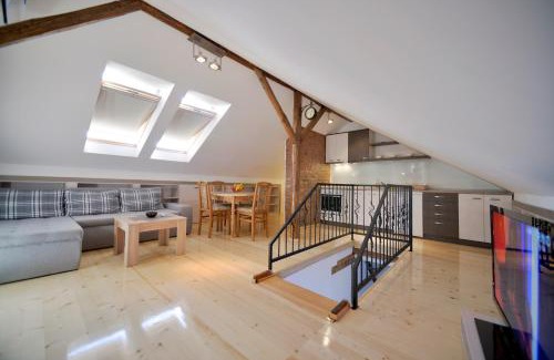 Kosancicev Venac Apartment | Fd.Eight Apartment