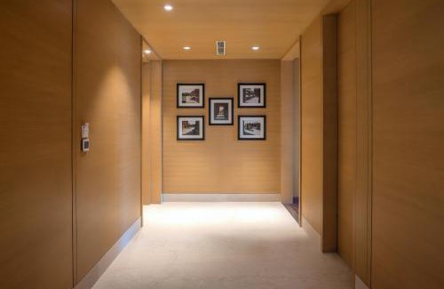 Manapakkam Hotel | Feathers- A Radha Hotel, Chennai