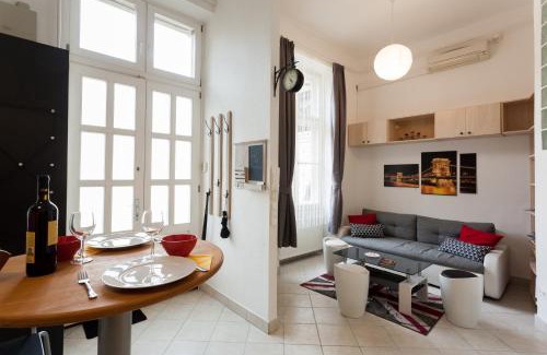 Terezvaros Apartment | Feel at home Apartment