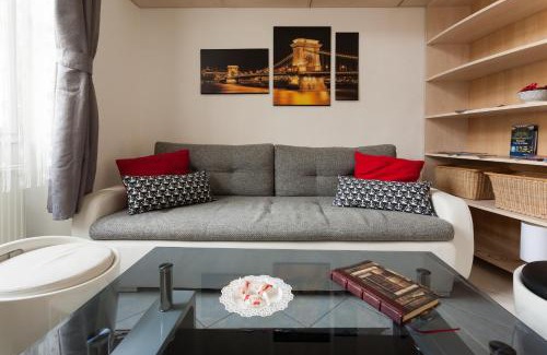 Terezvaros Apartment | Feel at home Apartment