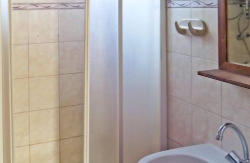 Balatonalmadi House | Fehervari (ALD301) by Interhome