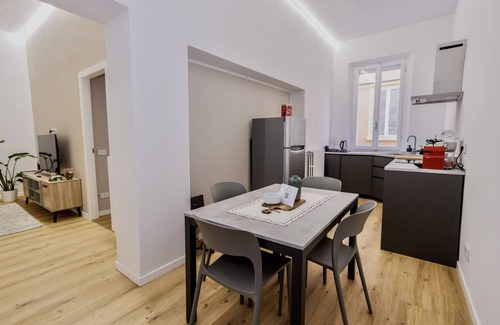 Old Town Apartment | Feltrinelli Suite, 2 bedrooms, 2 restroom, 6 guests