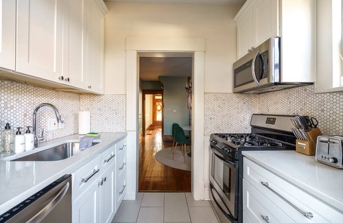 German Village House | Fenced Patio | Washer & Dryer | Walkable