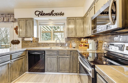 Pocatello House | Fenced Yard, Patio: Family-Friendly Pocatello Home