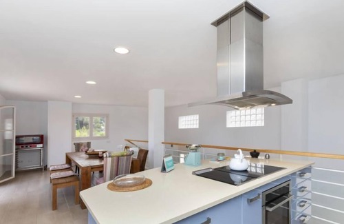 L'Escala House | Feng Shui by Interhome