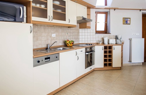 Heviz Apartment | Feng Shui Wellness Apartmanház