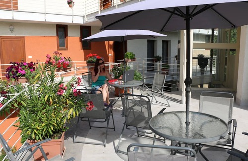 Heviz Apartment | Feng Shui Wellness Apartmanház
