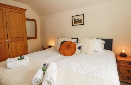 Longnor Cottage | FENNS BARN, family friendly, character holiday cottage in Leek