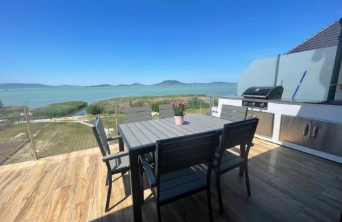 Balatonfenyves Apartment | Fenyves Beach Apartman Delux