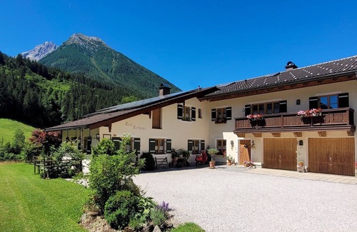 Ramsau Apartment | Ferienwohnung Hochwies, 1-2 Personen, 40 qm, Dusche/wc, Südbalkon, TV, 1 Schlafzimmer, Allergikerwohnung, Nichtraucher