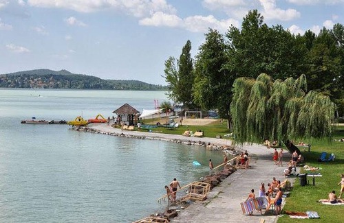 Balatonfured House | Ferienanlage Balatontourist Füred - Mobilehome Happy Classic (2307)