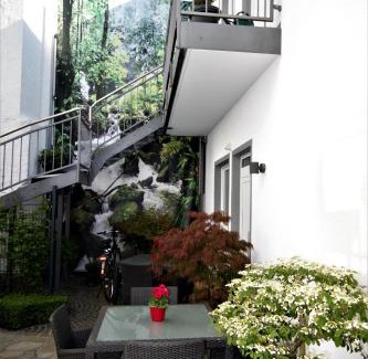 Bullay Hotel | Feriendomizil am Lindenplatz