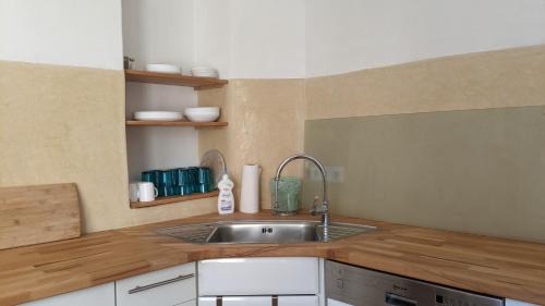 Birlenbach House | Ferienhäuschen mit Hof in Birlenbach
