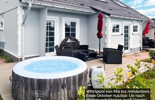 Luetow House | Ferienhäuser Insel Usedom Haus Milo 5 - Blick aufs Achterwasser! Whirlpool und Sauna