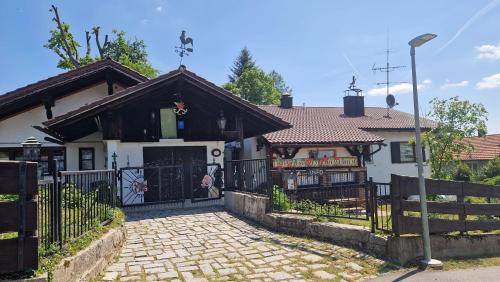 Neuschoenau House | Ferienhäuser zum Badeweiher