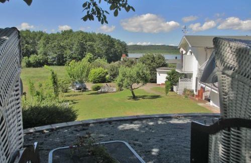 Binz Apartment | Ferienhaus am Schmachter See