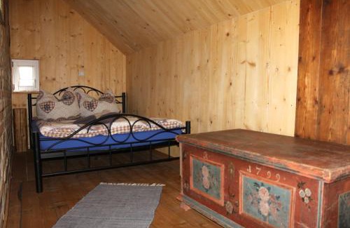 Klingenthal Apartment | Ferienhaus Anno Dazumal, wie zu Oma`s Zeiten