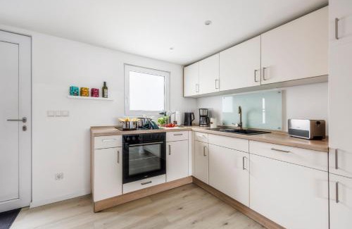 Joachimsthal House | Ferienhaus Waldgeflüster 70 QM I überdachte Terrasse I 2 Schlafzimmer I Strandnah