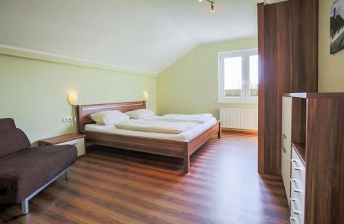 Sahrensdorf Apartment | Ferienhof Büdlfarm - Süd Ost