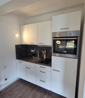 Hagen-Hohenlimburg Apartment | Ferienoase mit Garten - Ihr Tor zum Sauerland