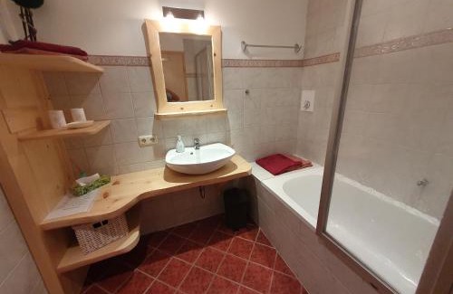 Ramsau Apartment | Ferienwohnung Waldhäusl