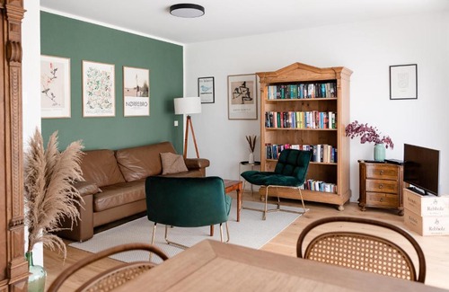 Liggeringen Apartment | Ferienwohnung `Pinie` mit Terrasse auf dem Bodanrück