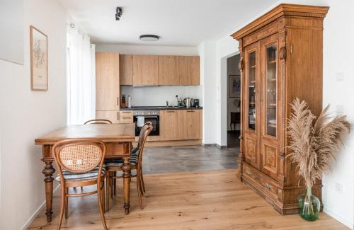Liggeringen Apartment | Ferienwohnung `Pinie` mit Terrasse auf dem Bodanrück