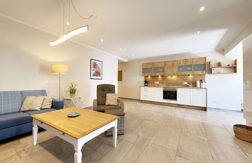 Thiessow Apartment | Ferienwohnung 03 mit Südterrasse und Meerblick - P: Zollhaus Klein Zicker - Exklusive Wohnungen mit