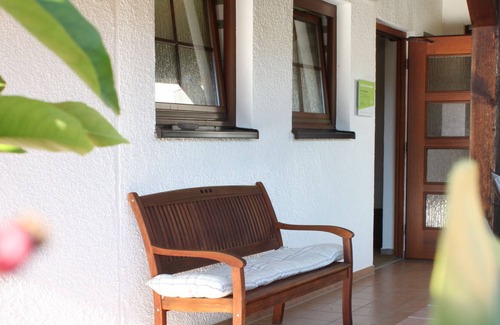 Burladingen Apartment | Ferienwohnung 2, 41 qm, 1 Schlafzimmer mit Doppelbett, 1 Schlafsofa, Max. 3 Personen
