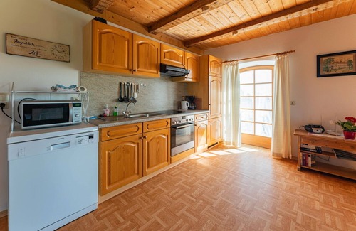 Eggstatt Apartment | Ferienwohnung 2, 70qm, 1 Schlafzimmer, Balkon