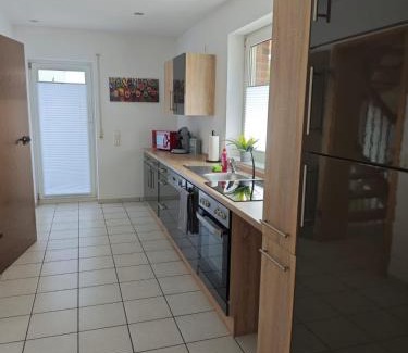 Gemund Apartment | Ferienwohnung 2 Flüsse mit Dachterrasse für 6 Gäste und max 2 Hunde in 1A Lage